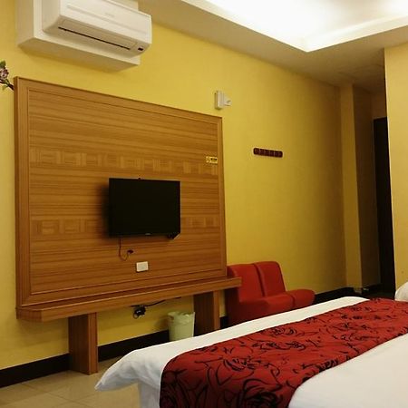 Sun Moon Lake Crystal B&B Nantou Exterior photo