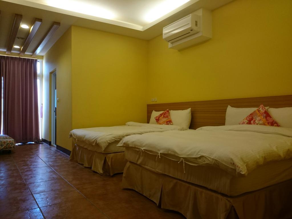 Sun Moon Lake Crystal B&B Nantou Exterior photo