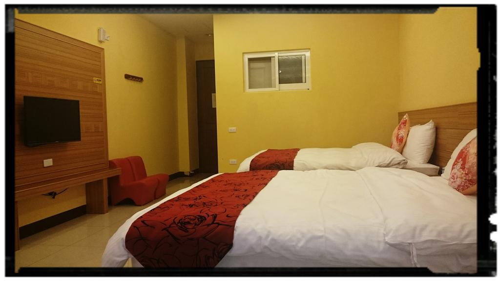 Sun Moon Lake Crystal B&B Nantou Exterior photo