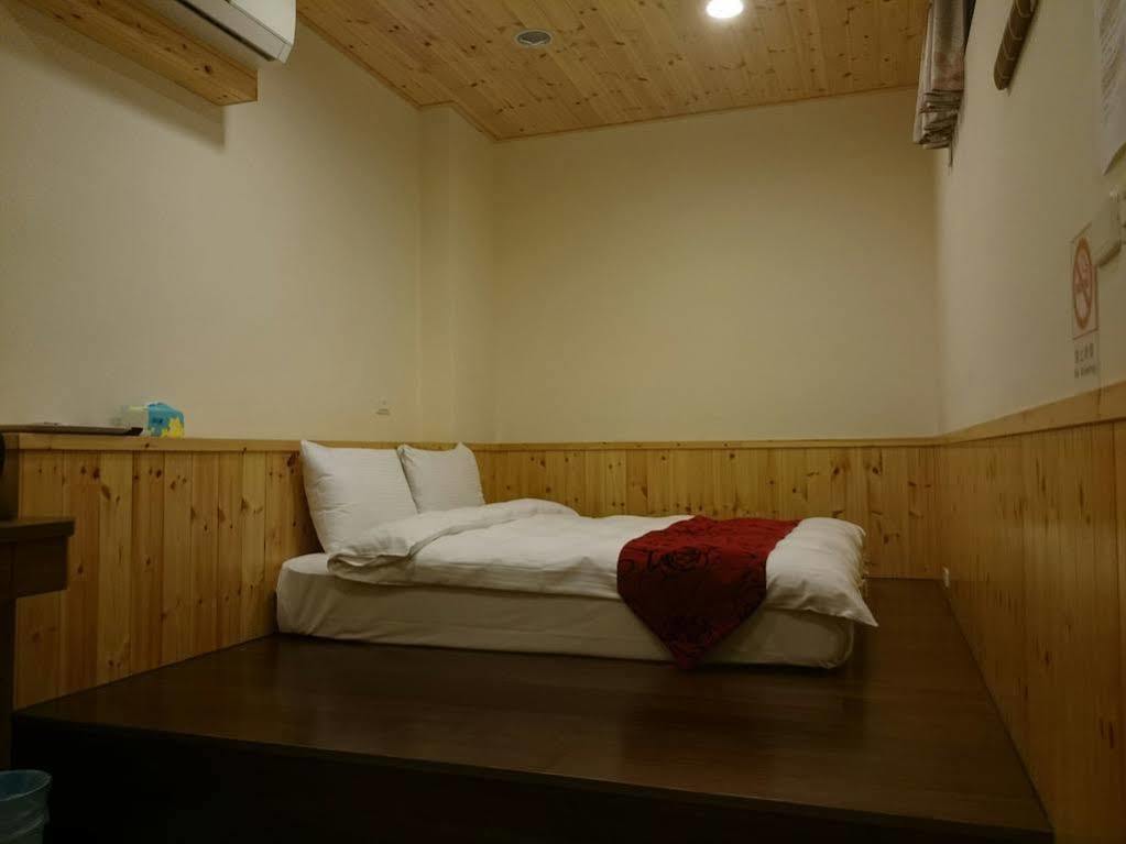 Sun Moon Lake Crystal B&B Nantou Exterior photo